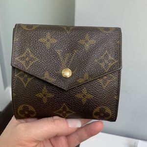 1991 authentic Louis Vuitton Elise wallet